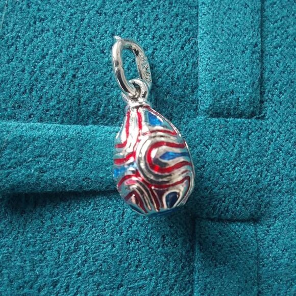 Silver and enamel Faberge  pendant - Picture 7 of 8